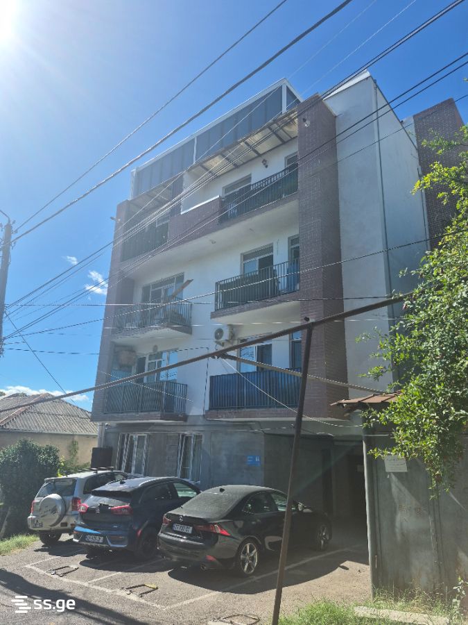 Kakabeti st. - 6 rooms