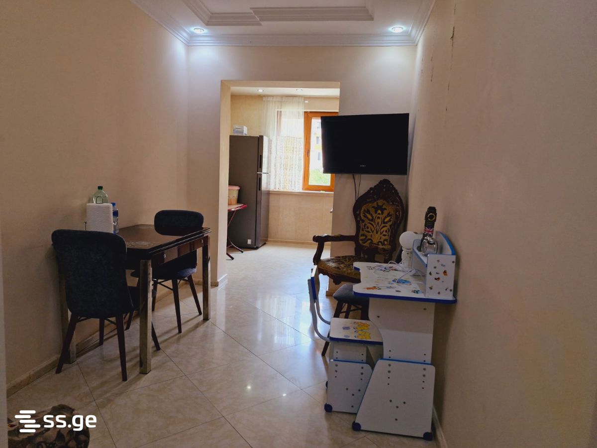 Kobaladze st. 6 - 5 rooms