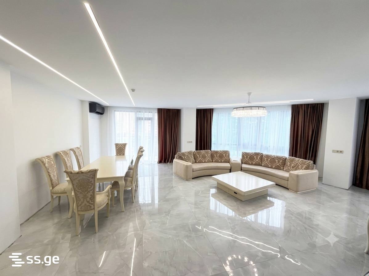 Lortkipanidze st. 24 - 4 rooms