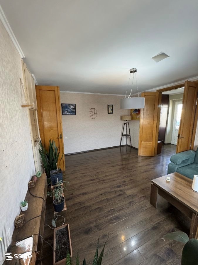 sairme st. 10 - 2 rooms
