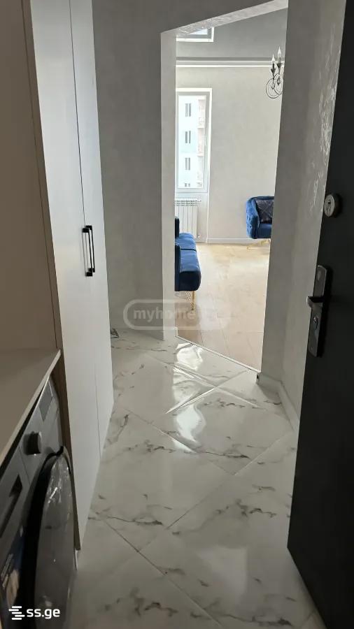 3 - 3 rooms