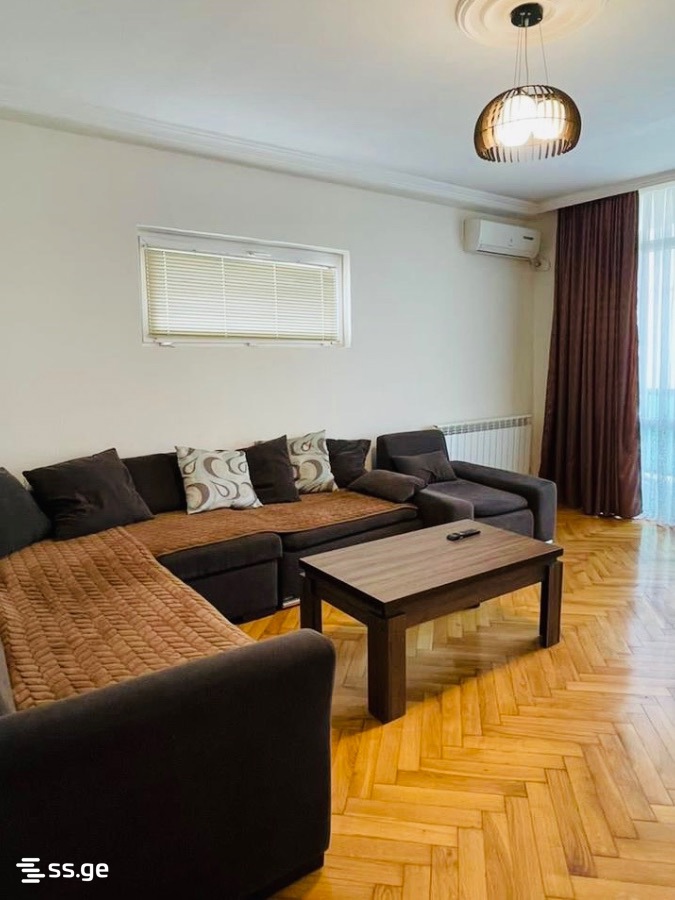 3 - 4 rooms