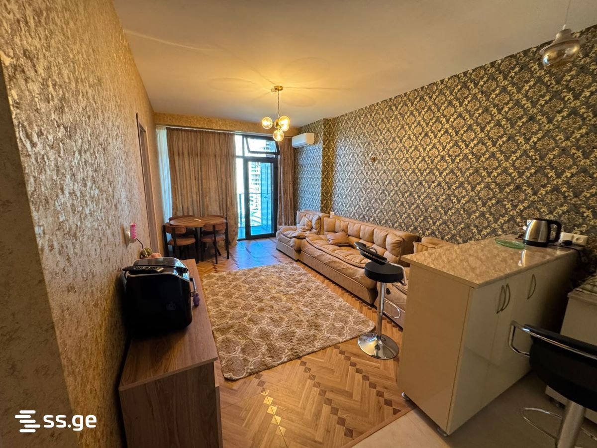 32 - 3 rooms