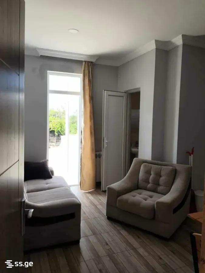 Airport road 0 - 2 rooms
