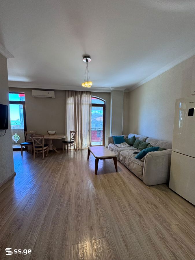 Sh. Rustaveli Ave. 37 - 4 rooms