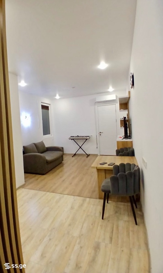 10 - 2 rooms