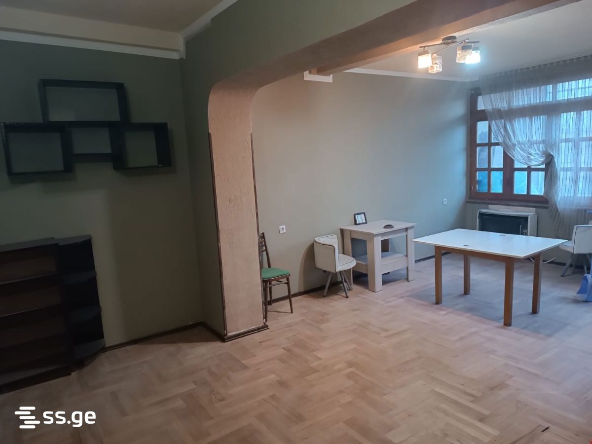 a.wereTlis avenue 105 - 3 rooms