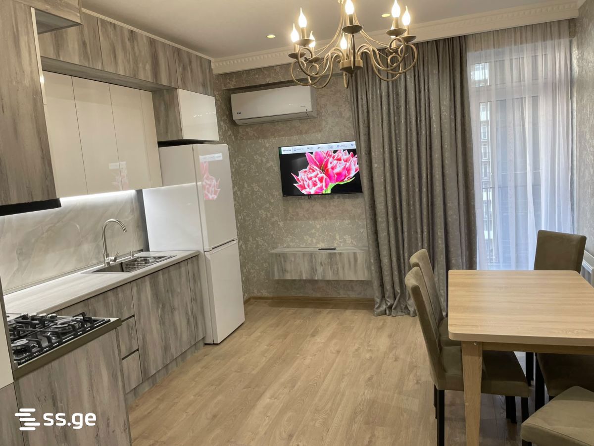navtlugi st. 10 - 4 rooms