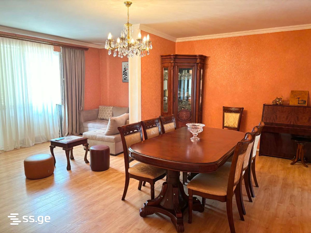 12 - 4 rooms