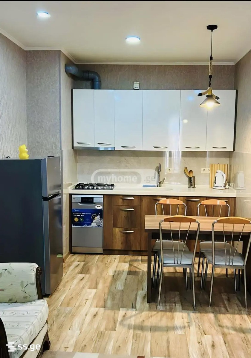 t. eristavi st. (Sanzona) - 2 rooms