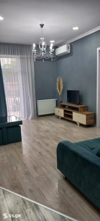 parnavaz mepe avenue 26 - 4 rooms