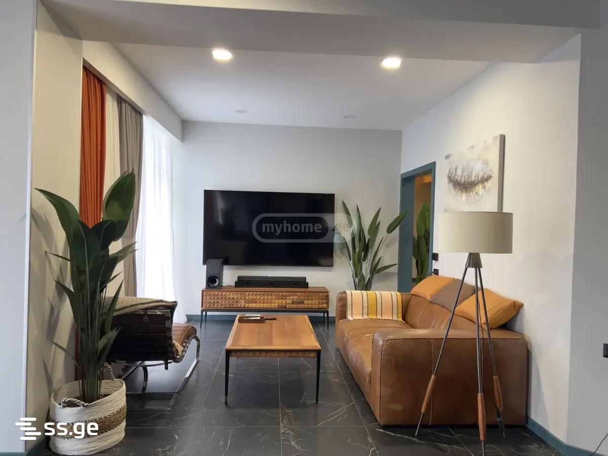 universiteti st. - 4 rooms