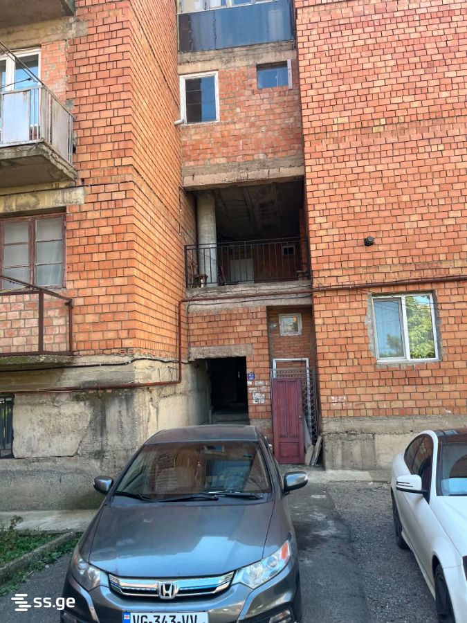 III Microdistrict - Varketili  34 - 4 rooms
