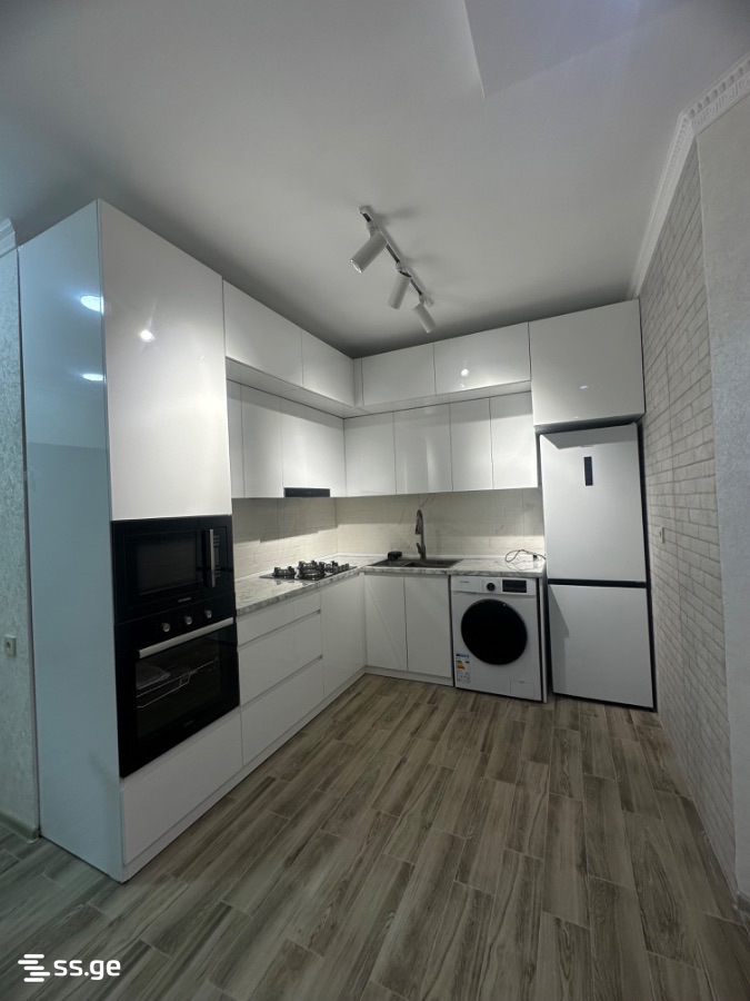Arakishvili st. 3 - 2 rooms