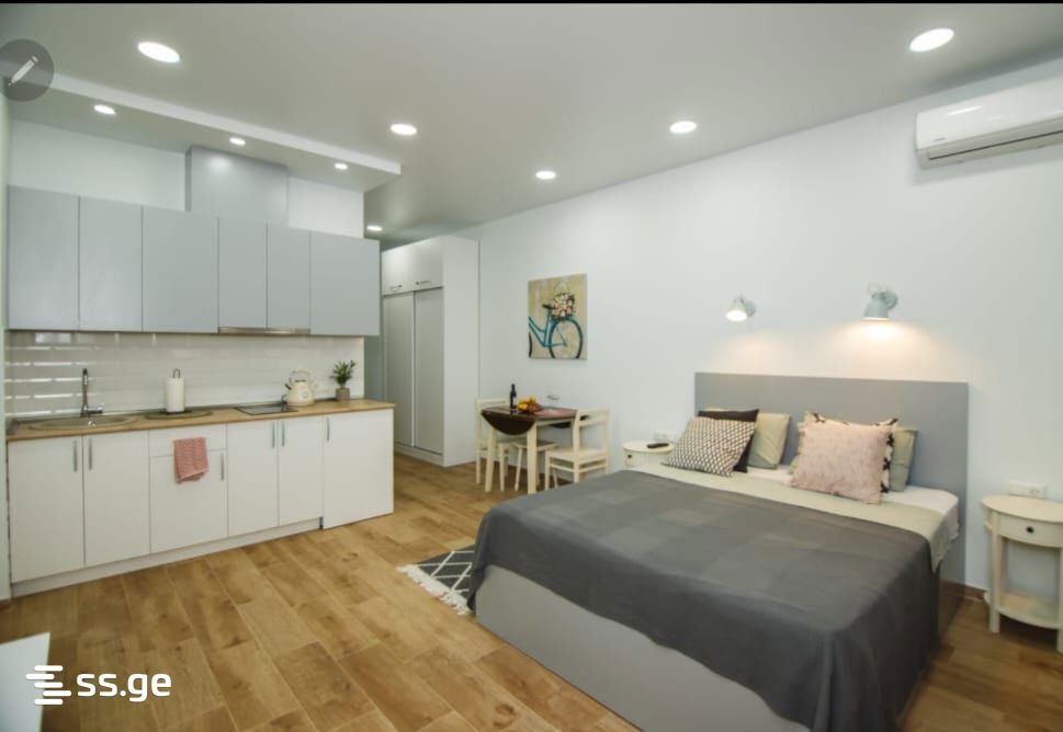 D. Mamuladze st. 13 - 1 rooms