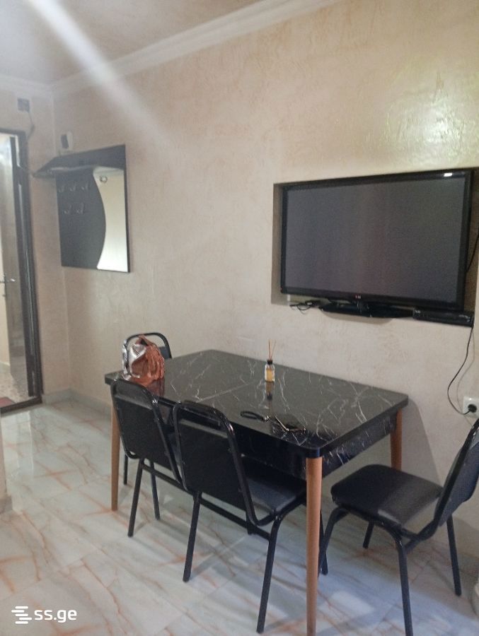 3 - 2 rooms