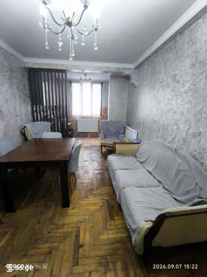 72 - 3 rooms