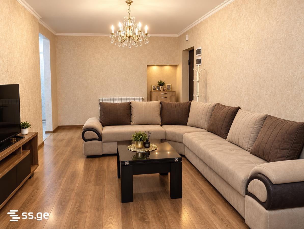 Kazbegi avenue 57 - 5 rooms