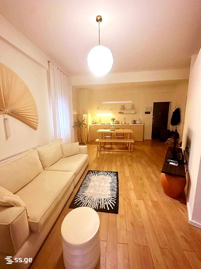 8 - 2 rooms