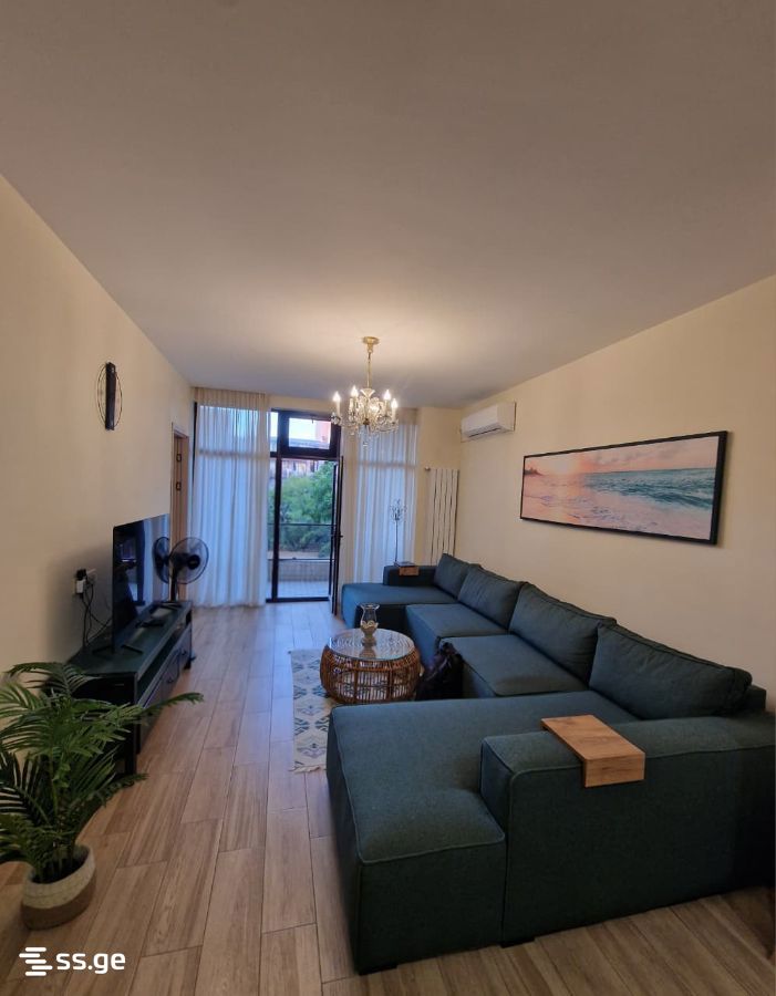 100 - 3 rooms