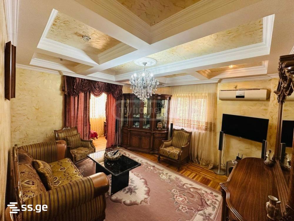 Leonidze st. 4 - 3 rooms