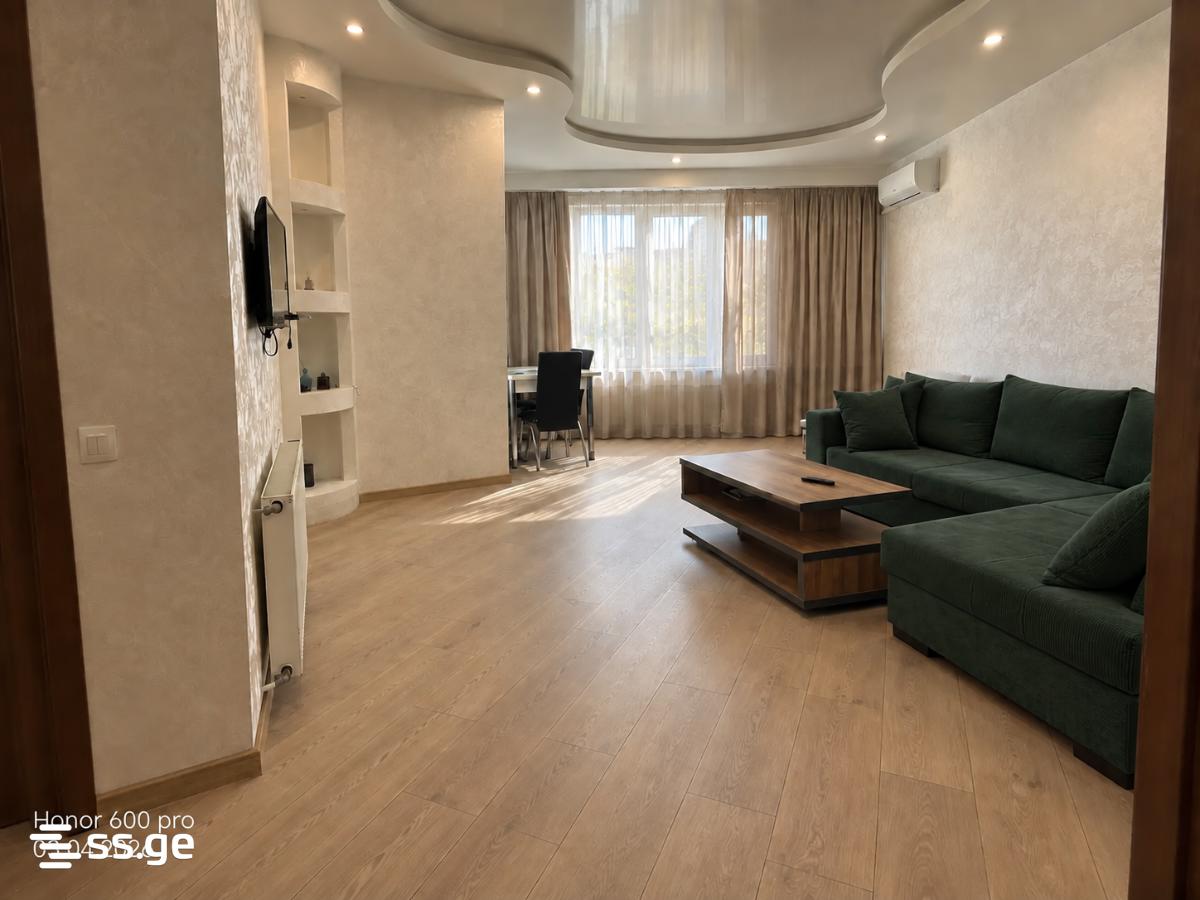 Saakadze Descent  30 - 3 rooms