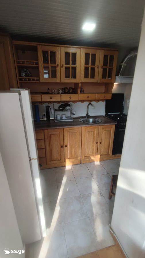 khvichia st. - 3 rooms