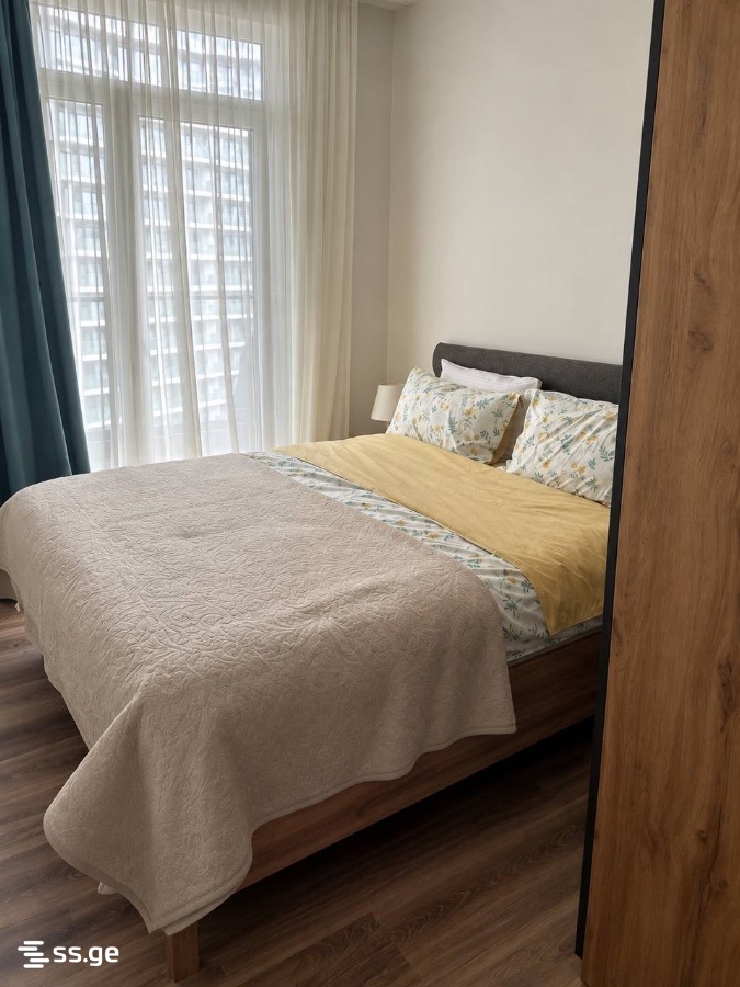 Lech and Maria Kaczynski street 5 - 3 rooms