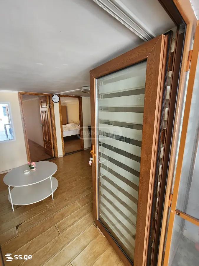 Sh. Rustaveli Ave. 41) - 3 rooms