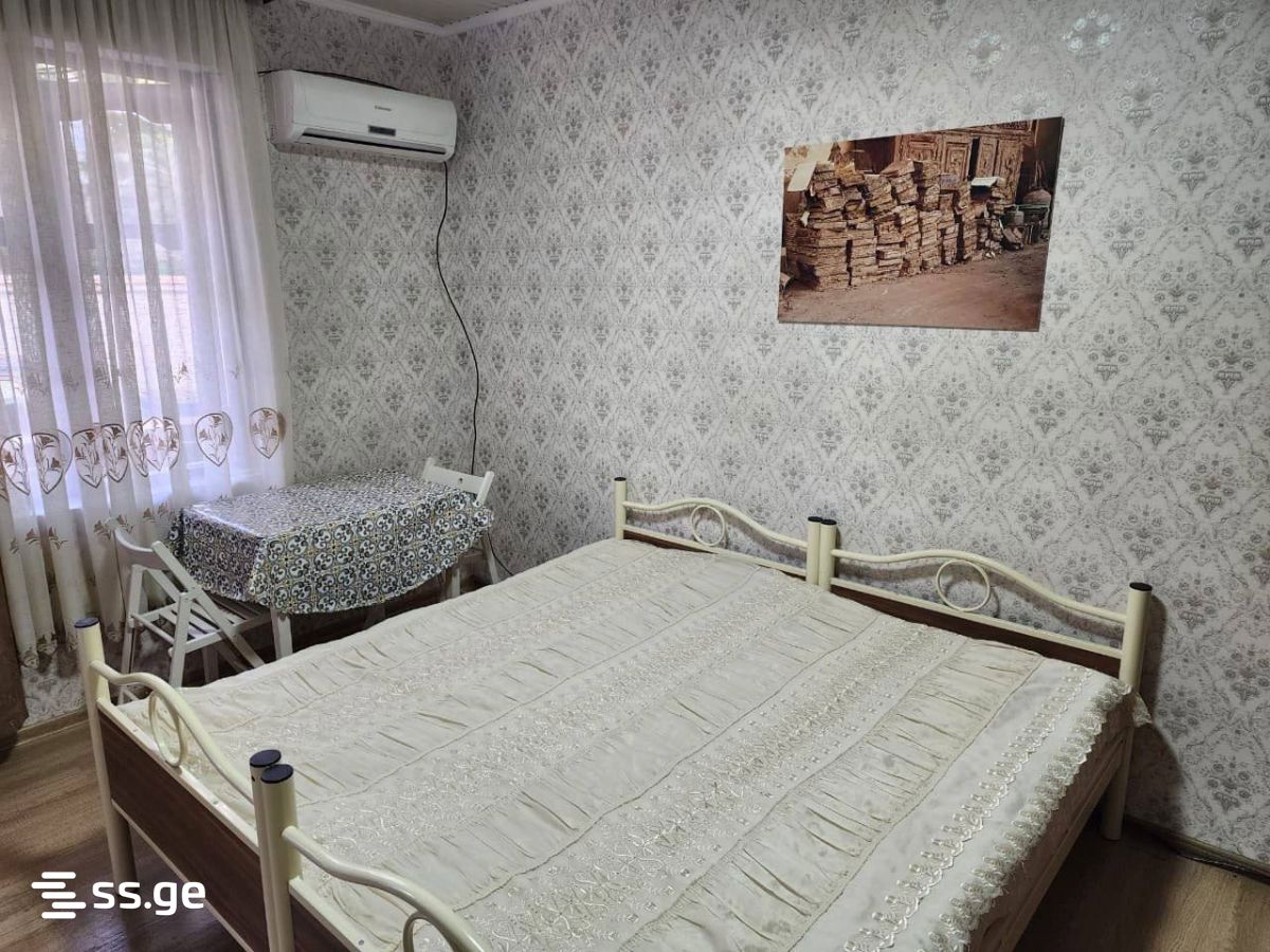 Sh. Rustaveli Ave. 37 - 2 rooms