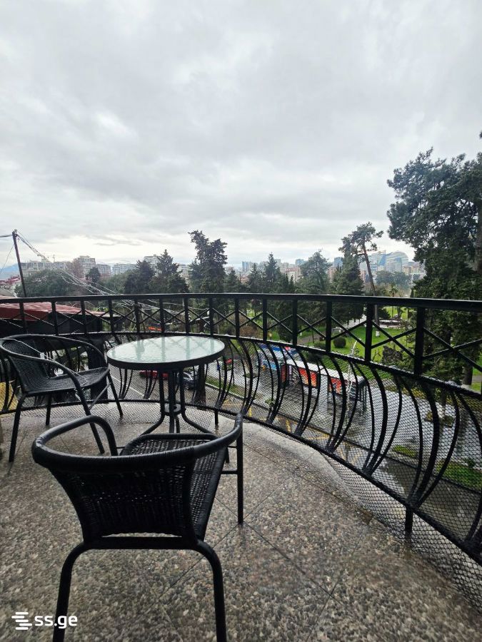 Sh. Rustaveli Ave. 43 - 3 rooms