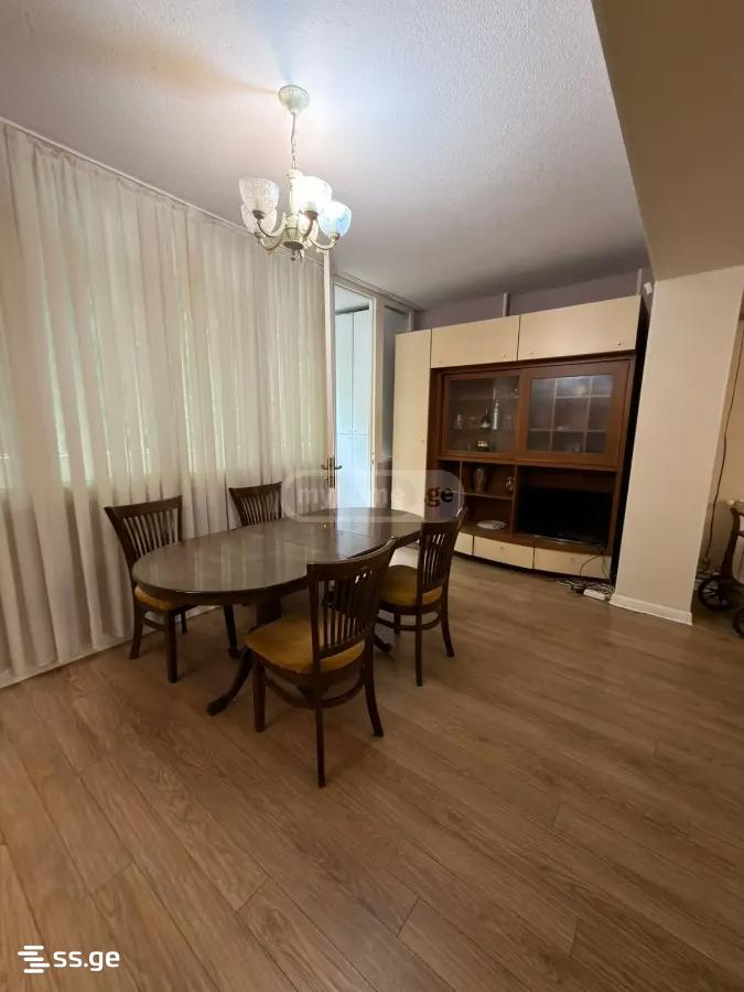 bakhtrioni st. 26 - 3 rooms
