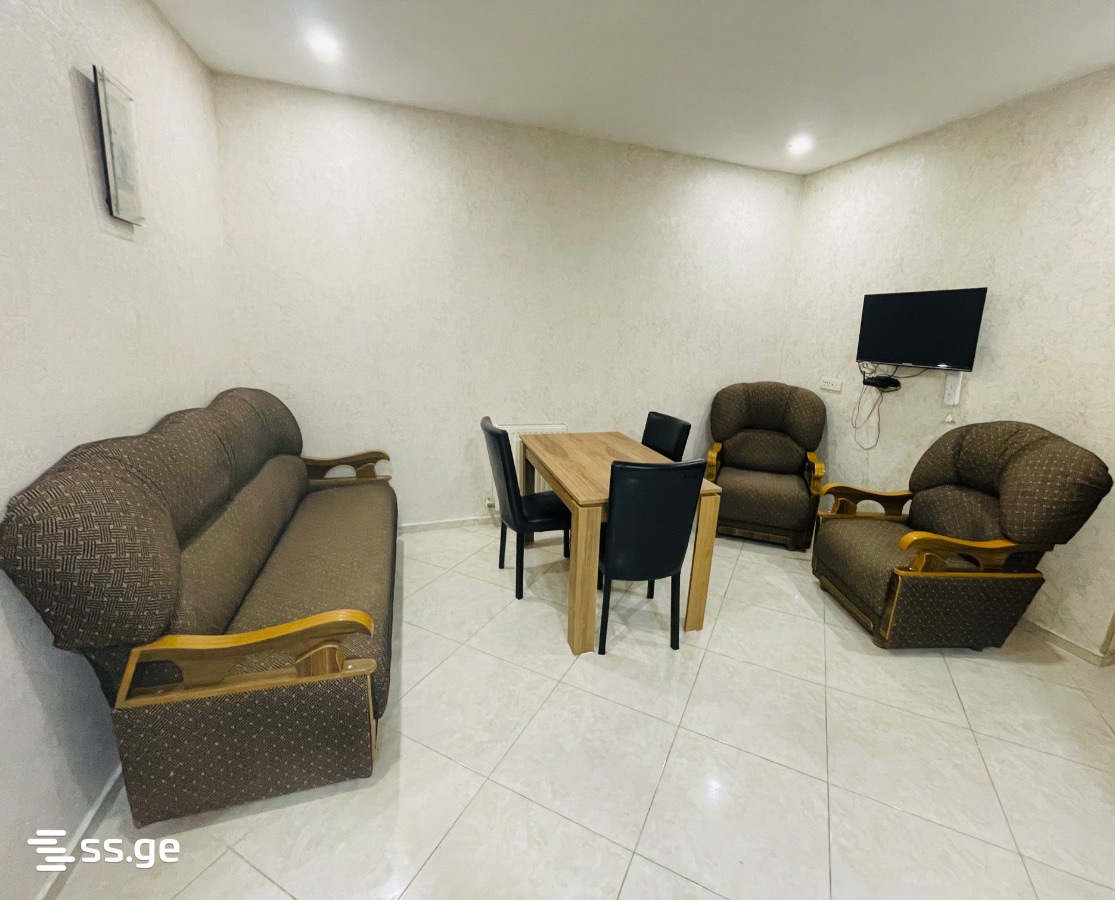 B. Zghenti St. 98 - 3 rooms