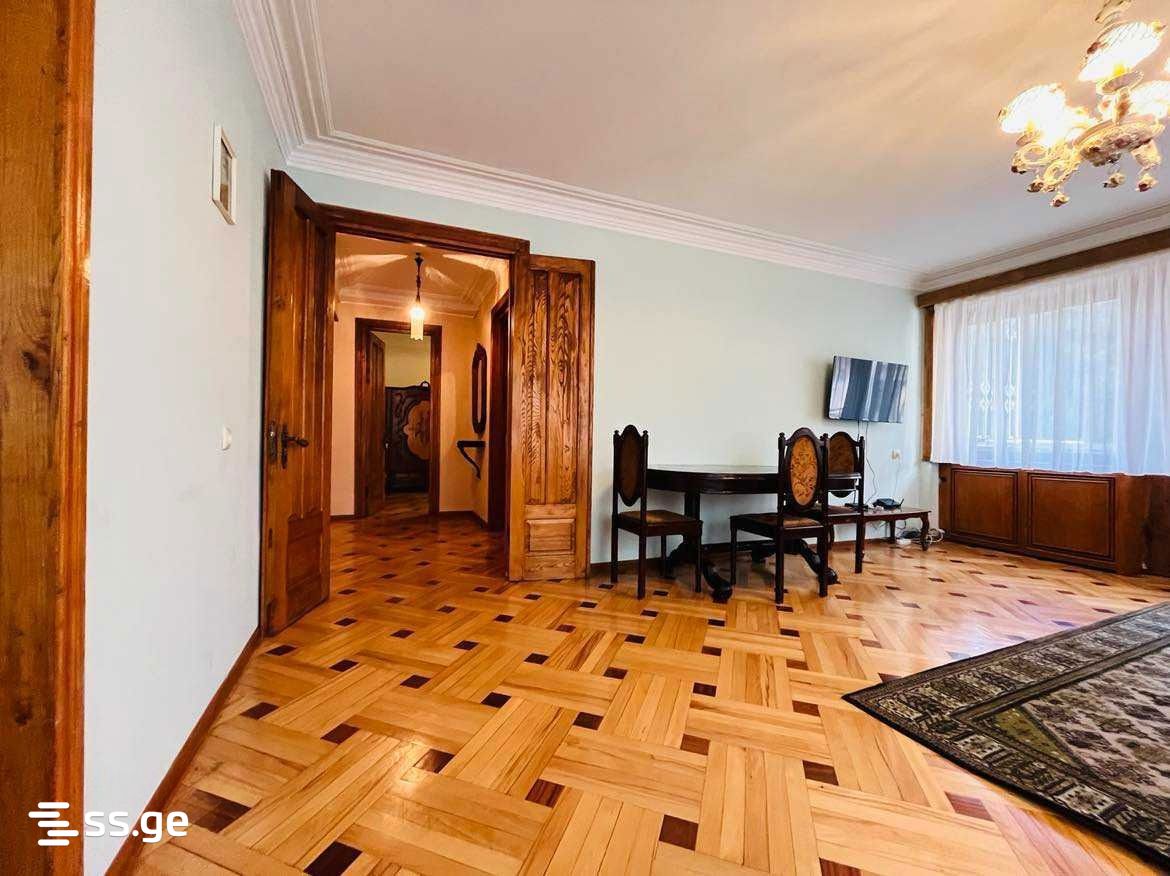 nucubidze II plato ბესარიონ ჟღენტის ქ. - 4 rooms