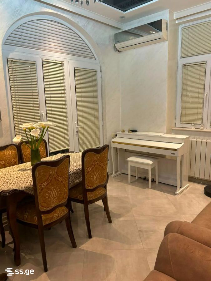 28 - 3 rooms