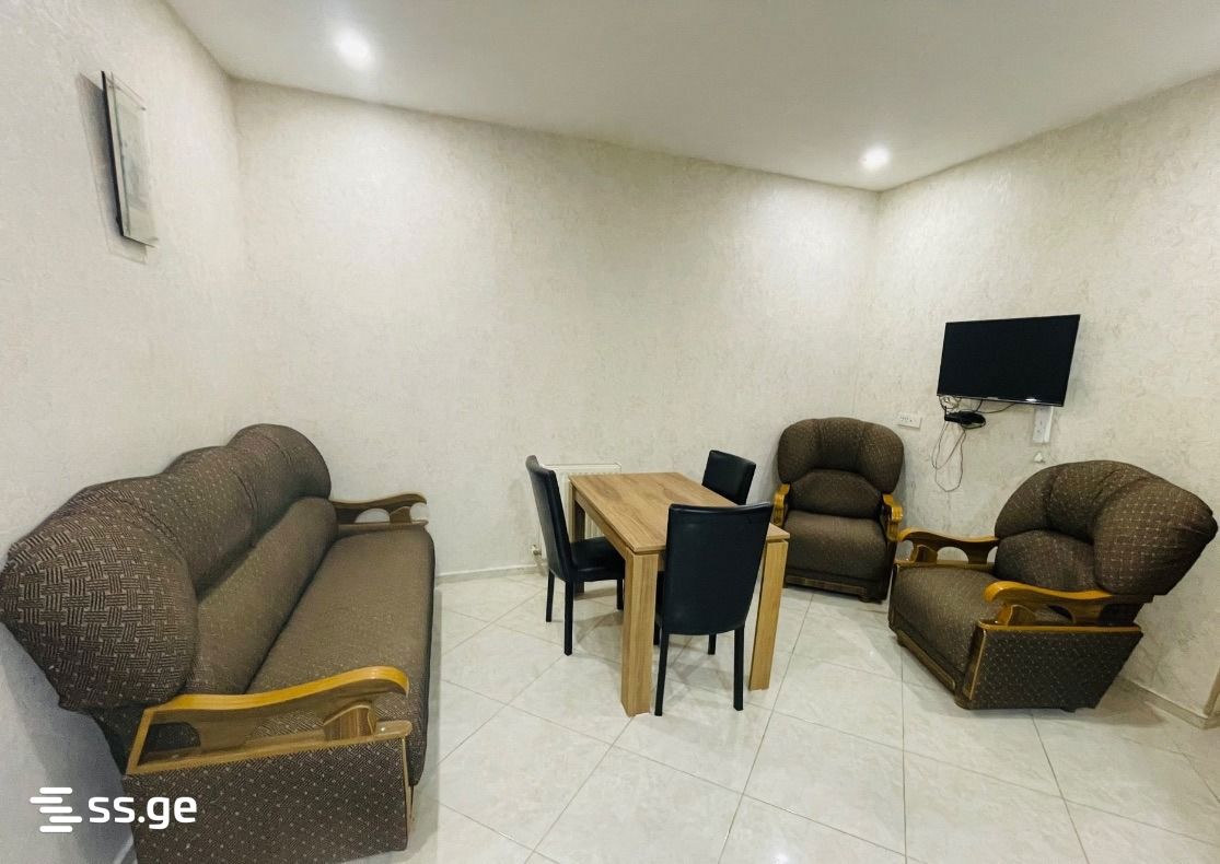 B. Zghenti St. 98 - 3 rooms