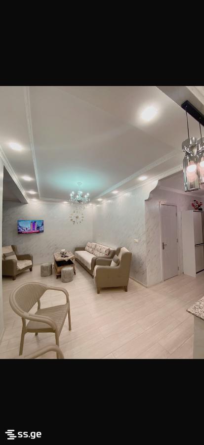 Takaishvili Street 44/50 - 2 rooms
