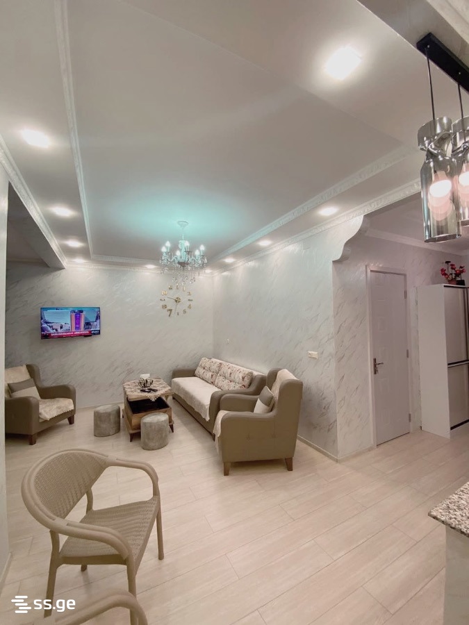 Takaishvili Street 40 - 2 rooms
