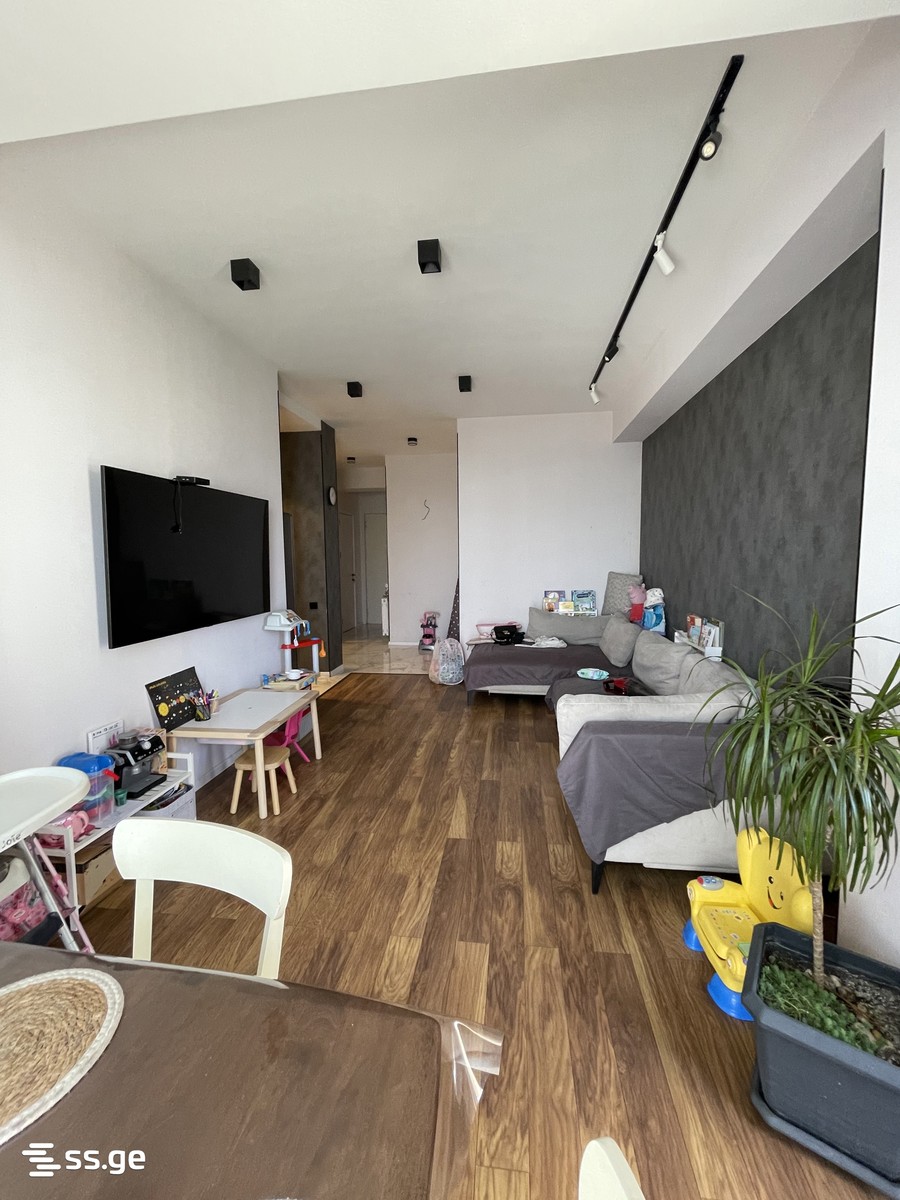 Lisi st. - 5 rooms