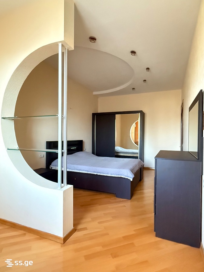 nino ramishvili st. 33 - 3 rooms