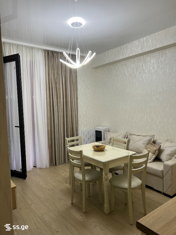 st. Phermcerta 111 - 2 rooms