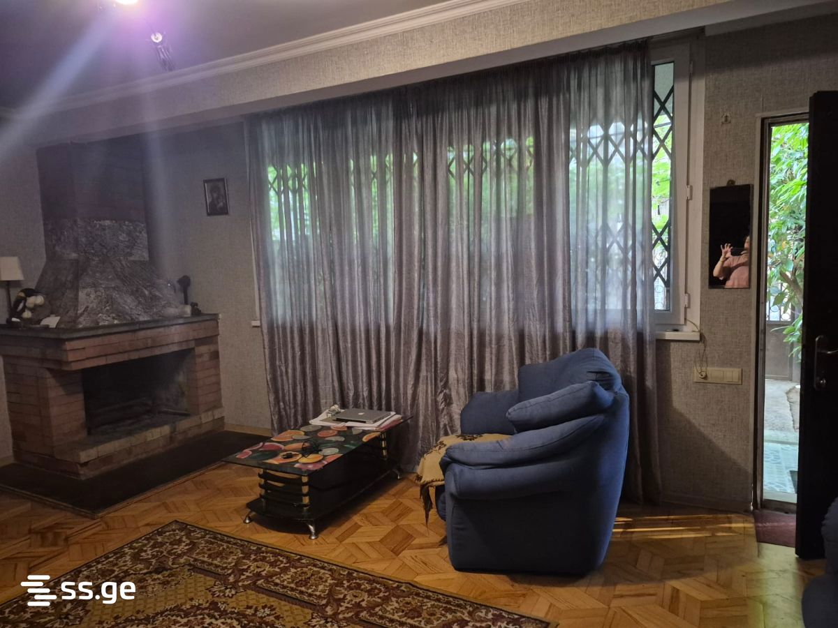 ambrolauri st. 5 - 2 rooms