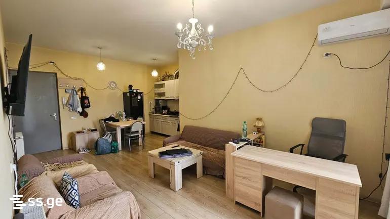 chkondideli st. 64 - 2 rooms