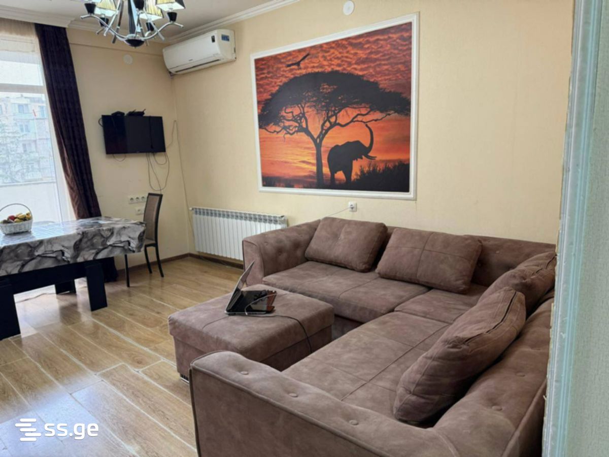 s. cincadze st 26 - 3 rooms