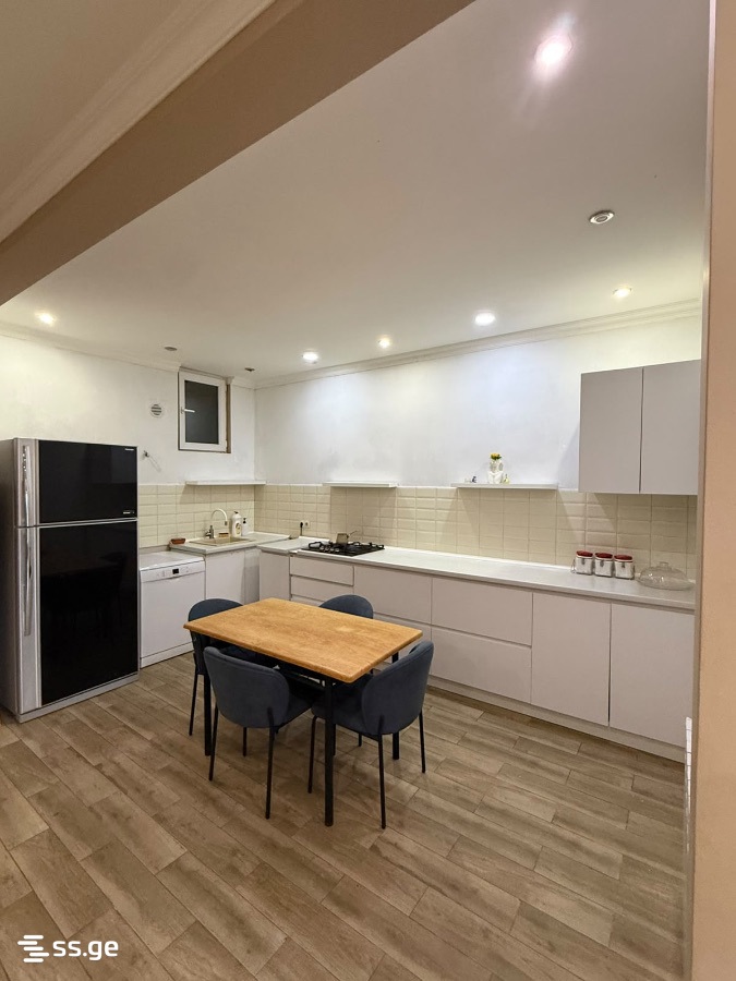 Sh. Inasaridze St. 7 - 3 rooms