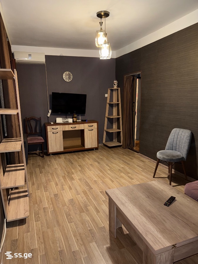 Petre Melikishvili Street 8 - 3 rooms