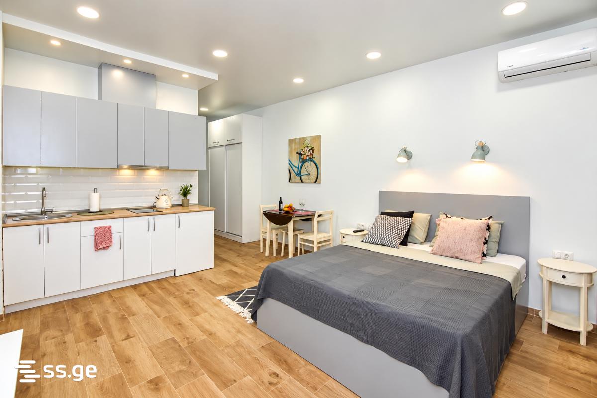 D. Mamuladze st. 13 - 1 rooms