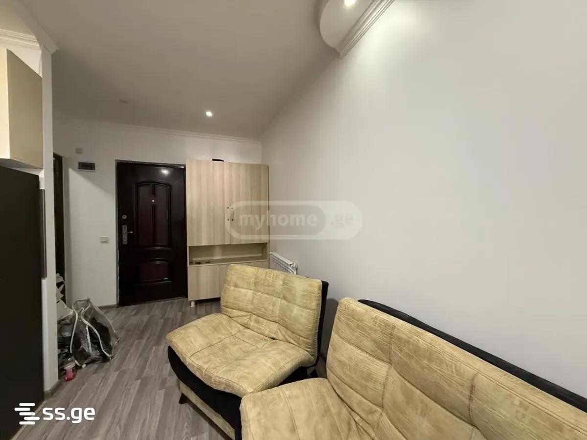 8 - 2 rooms