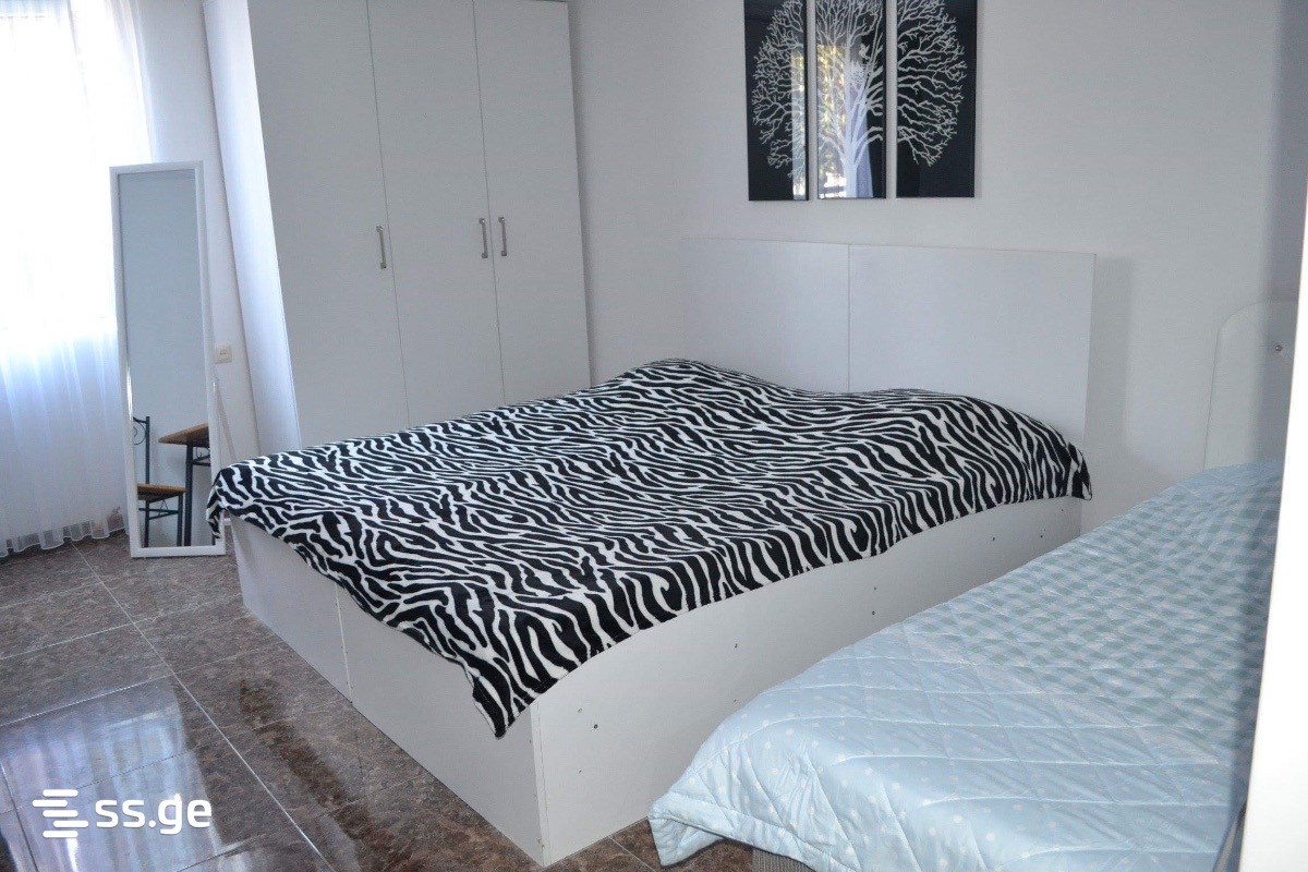 60 - 1 rooms