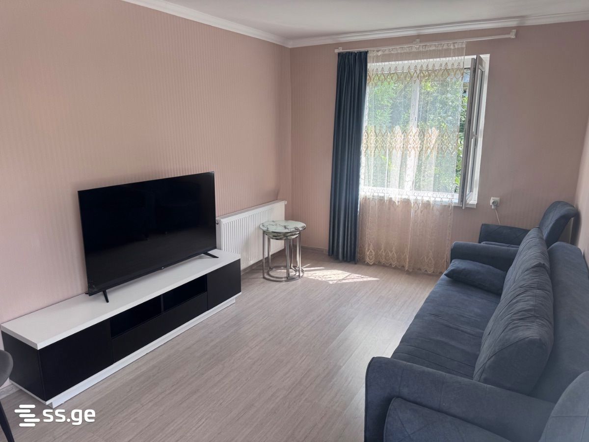 tsulukidze st. 15 - 3 rooms